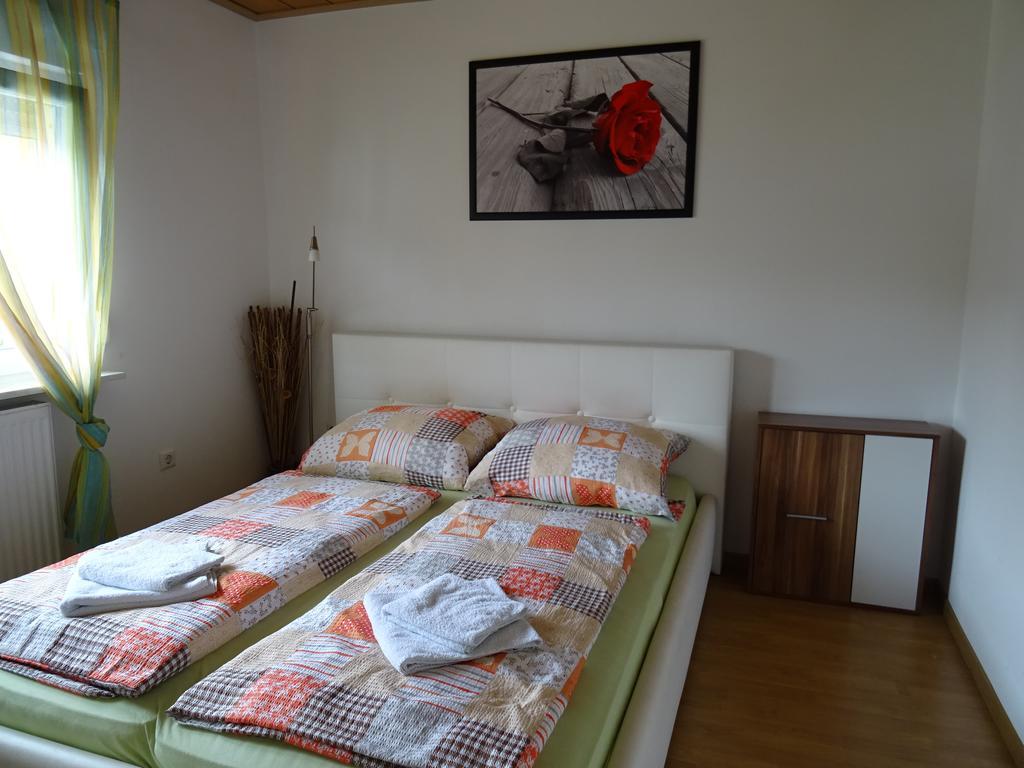 Apartment Euro As カッペル・グラーフェンハウゼン エクステリア 写真